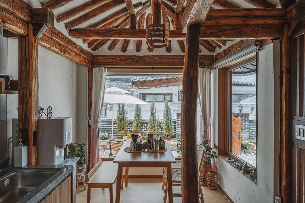 Hanokstay Haru Jeonju Exteriör bild